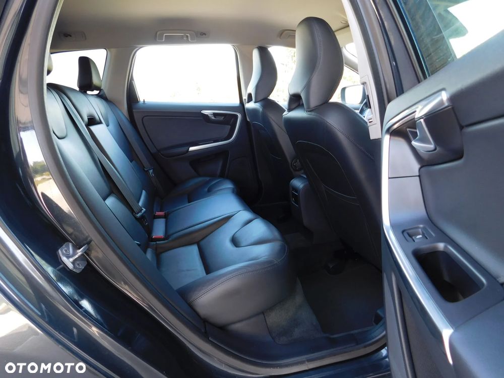 Volvo XC 60 D3 Summum - 6
