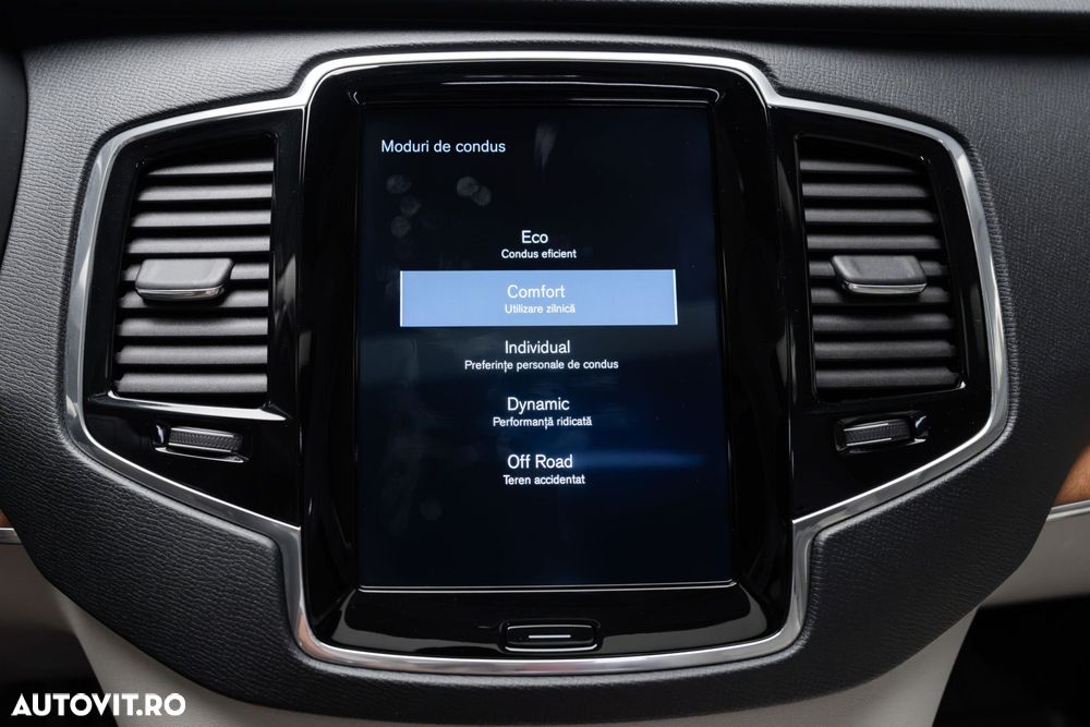 Volvo XC 90 - 30