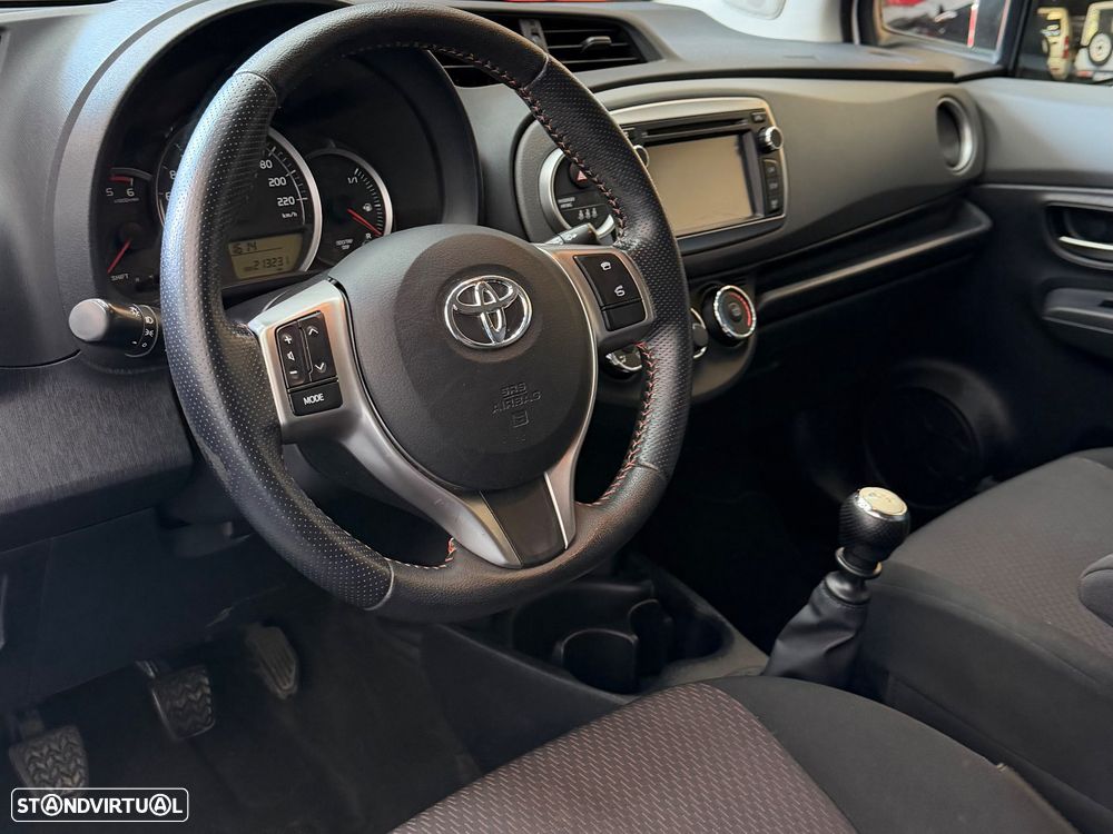 Toyota Yaris 1.4 D-4D Sport+P.Techno - 15