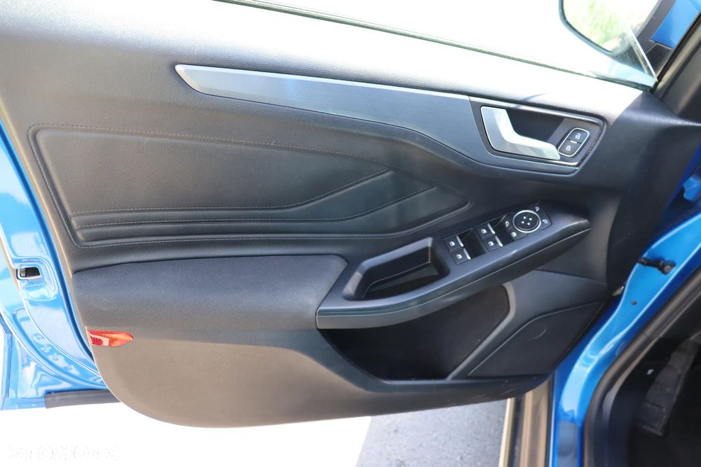Ford Focus 2.0 EcoBlue Active Business - 18