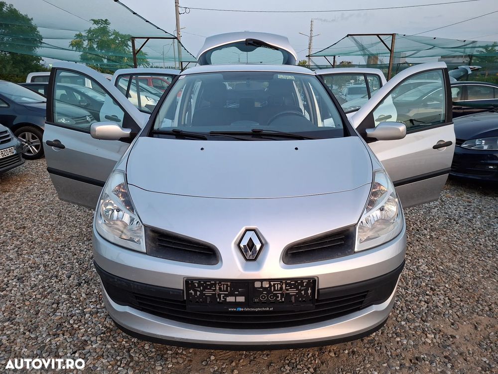 Renault Clio - 1