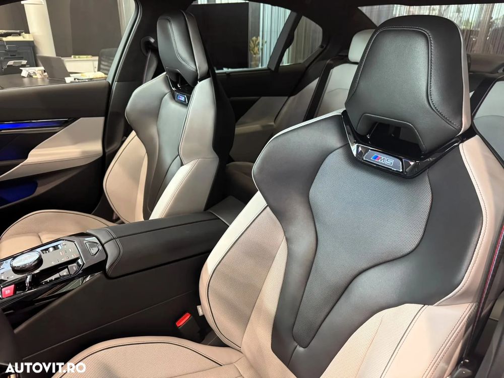 BMW M5 xDrive AT PHEV - 11