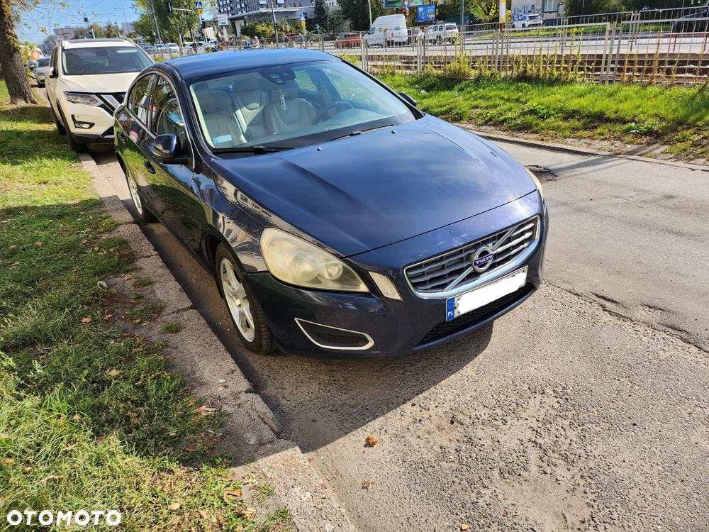 Volvo S60 - 2