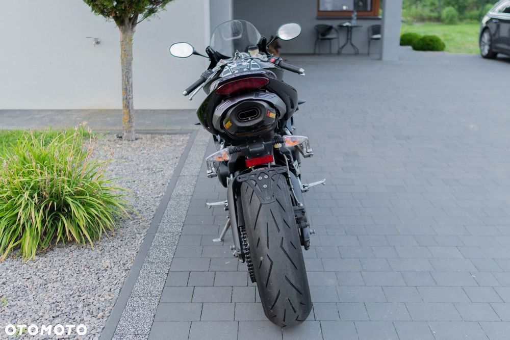 Triumph Daytona - 4