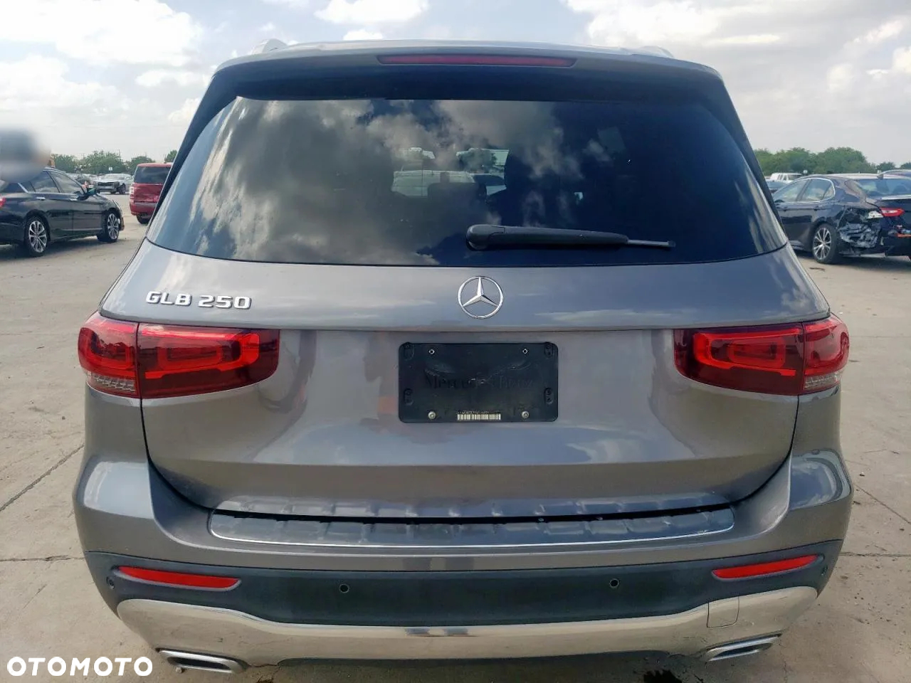 Mercedes-Benz GLB - 6