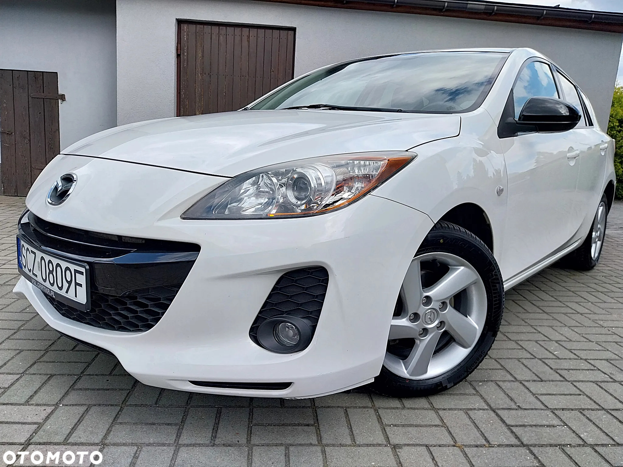 Mazda 3 1.6 Exclusive + - 29