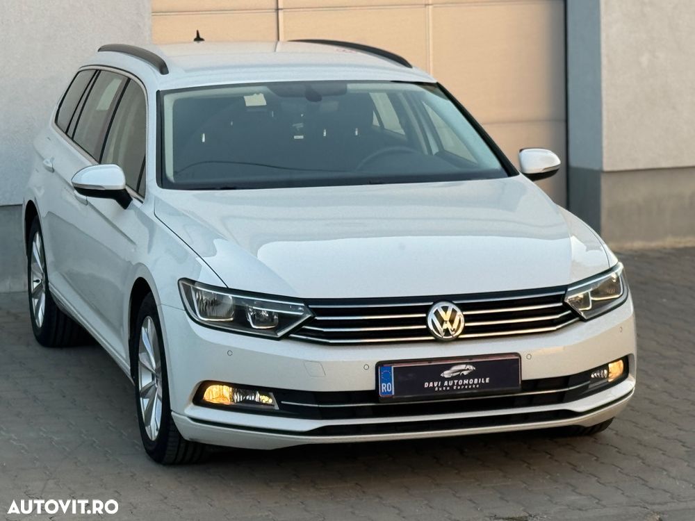 Volkswagen Passat Variant 1.6 TDI SCR DSG Comfortline - 2