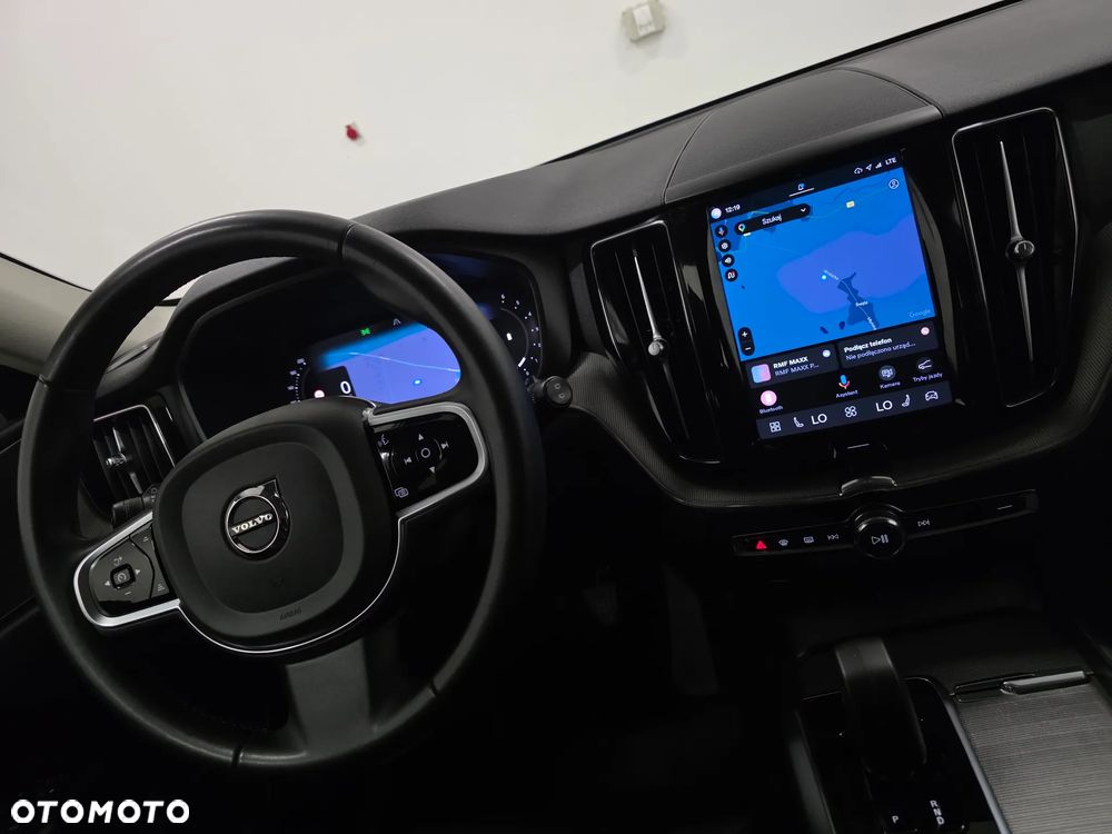 Volvo XC 60 B4 D AWD Ultimate Bright - 8