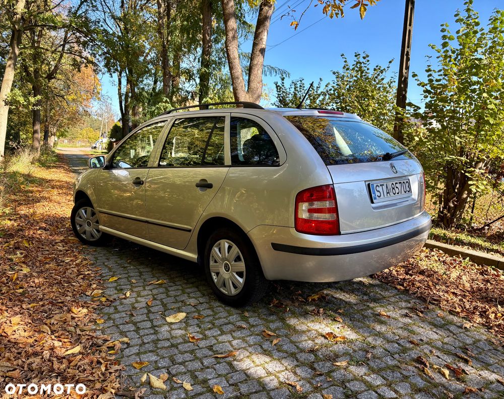 Skoda Fabia 2005 photo 5