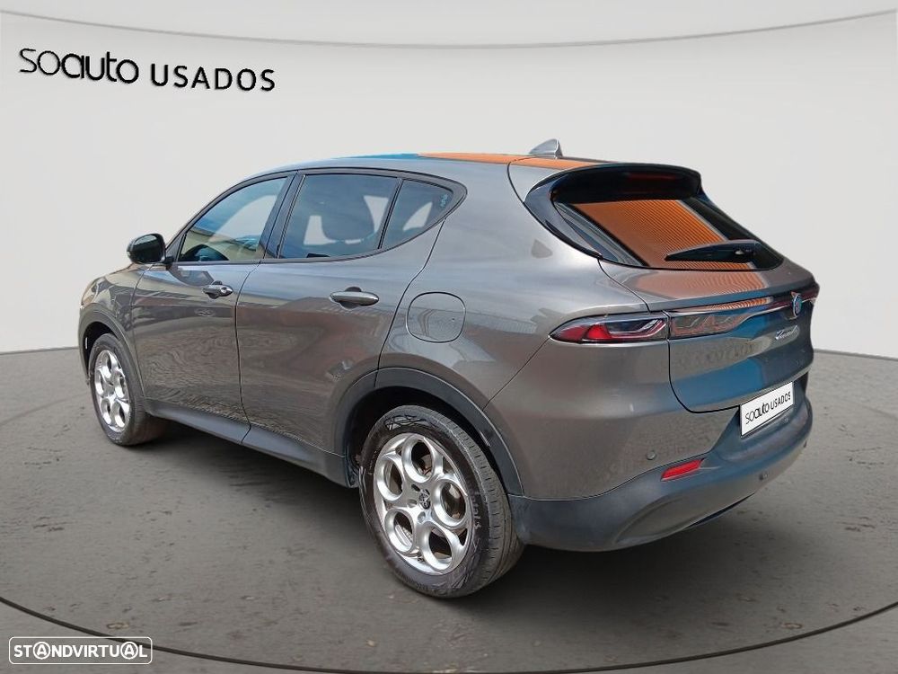 Alfa Romeo Tonale 1.3 Plug-In Hybrid Sprint e-AWD — fotografia 4