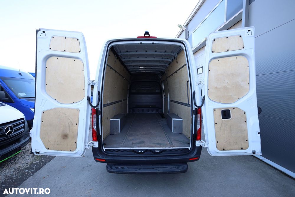Mercedes-Benz Sprinter L3H2 - 12