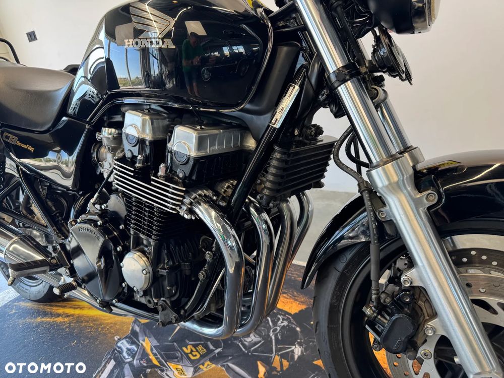 Honda CB - 25