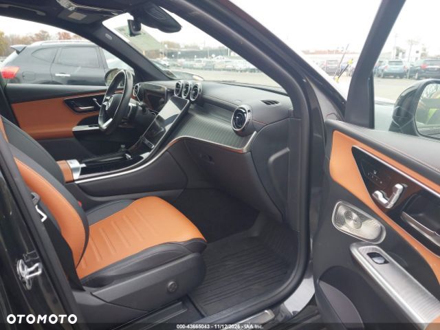 Mercedes-Benz GLC 300 4Matic 9G-TRONIC Avantgarde Advanced - 6