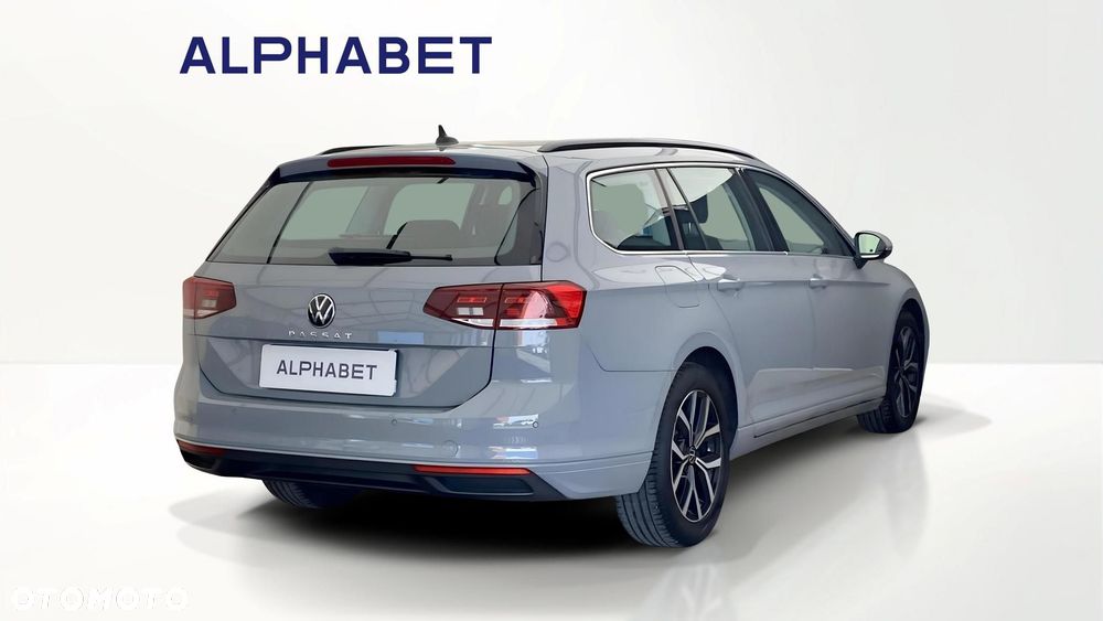 Volkswagen Passat - 5