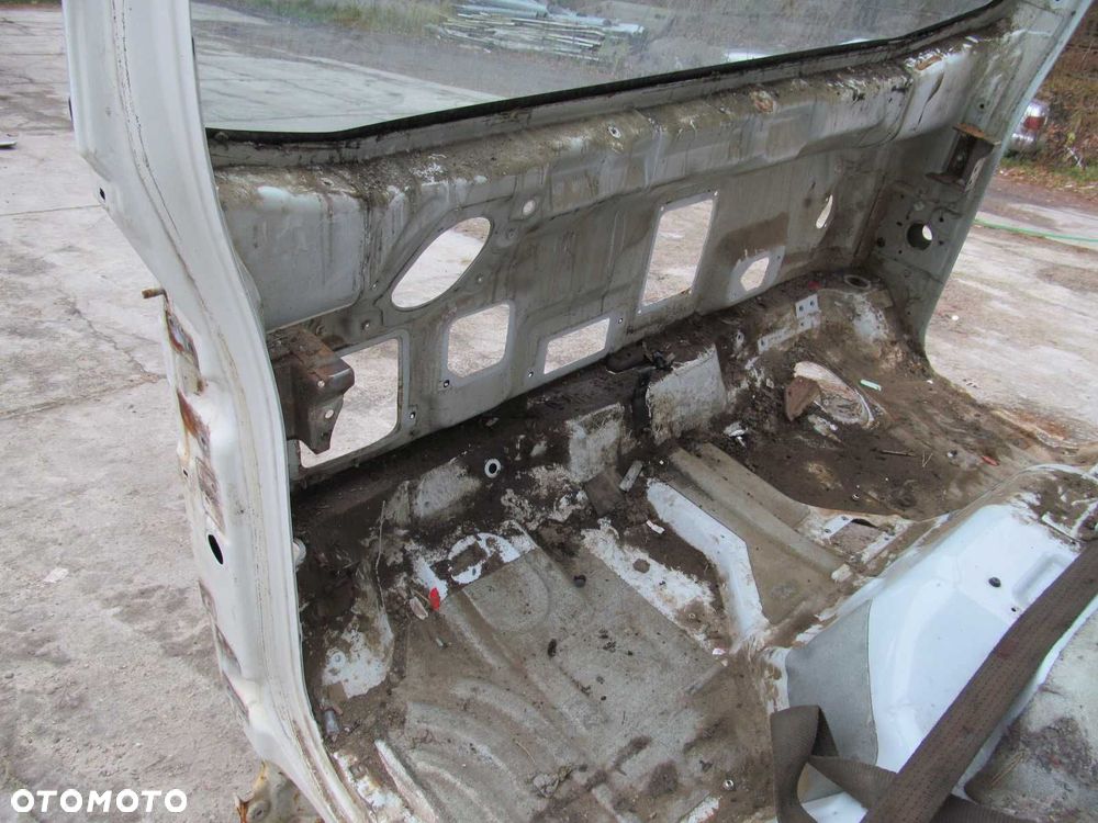 ISUZU N35 N75 NPR NQR GRAFTER 7-18 KABINA KAROSERJA WASKA DACH CWIARTKA 11R - 11