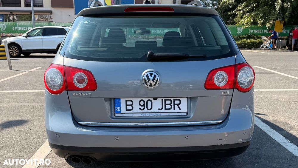 Volkswagen Passat 2.0 TDI Comfortline DPF - 12