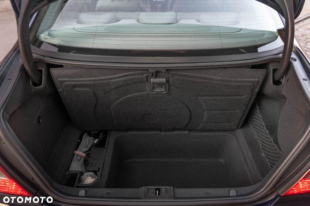 Mercedes-Benz Klasa E 500 4-Matic Elegance - 34
