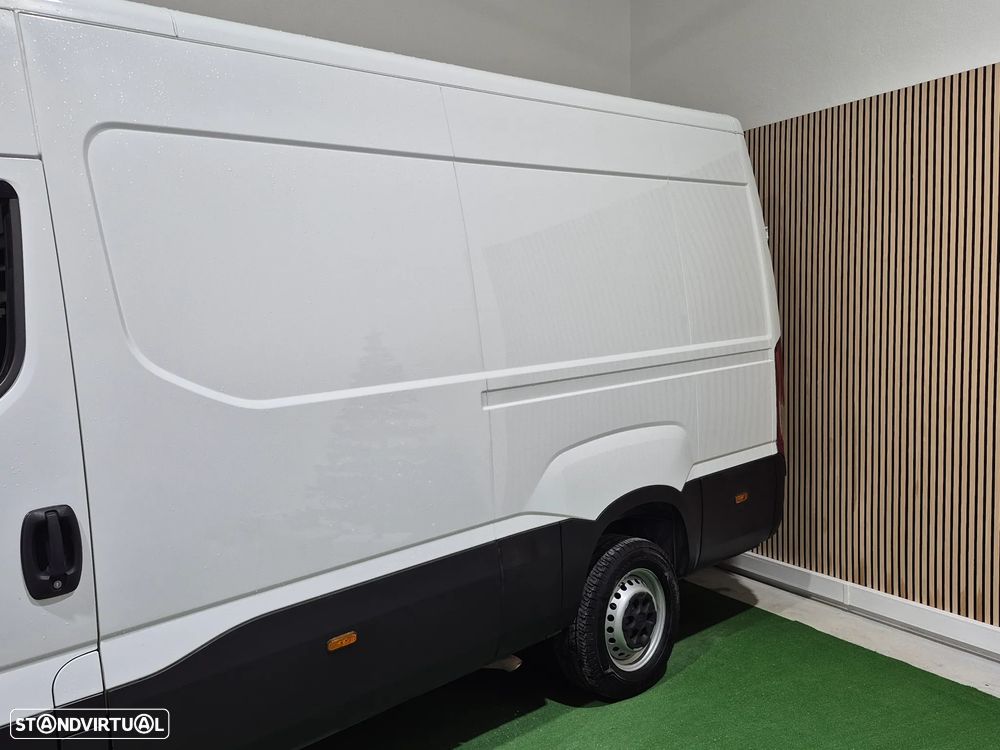 Iveco Daily 2.3 - 2022 | GARANTIA | NACIONAL - 12m3 - 156CV - 3