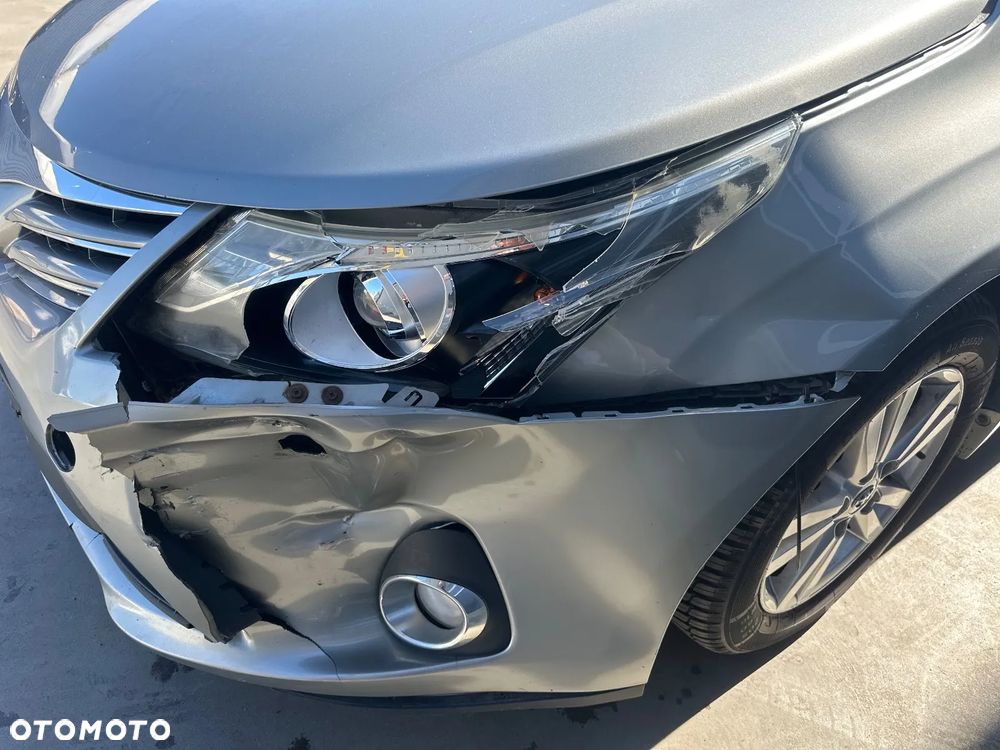 Toyota Avensis 2.0 Premium MS - 14