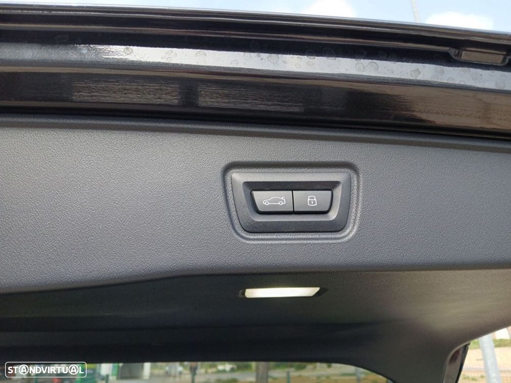 BMW 520 d Pack Desportivo M Auto - 21