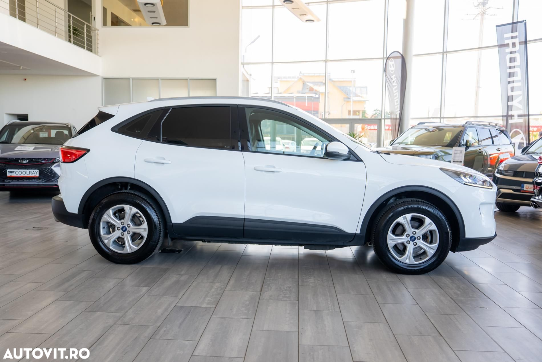 Ford Kuga 2.5 Duratec PHEV COOL&CONNECT - 11