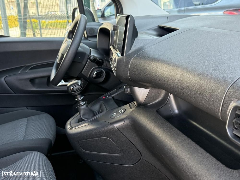 Fiat Doblo 1.5 Blue-HDI 100cv Câmera/Ecrâ - 35