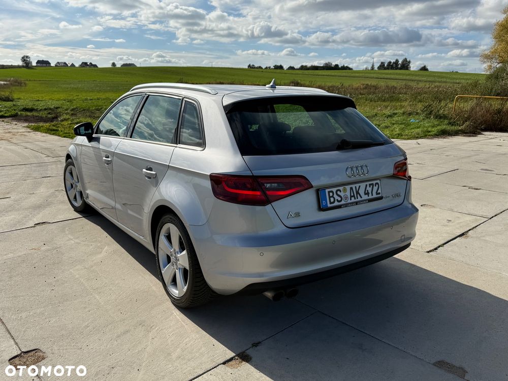 Audi A3 Sportback - 11