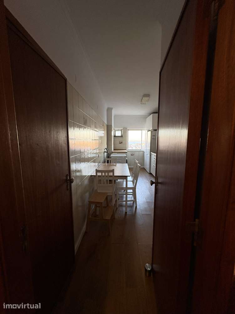 T3 com Vista Rio | Rua Ramiro Ferrão, Almada - Grande imagem: 4/20