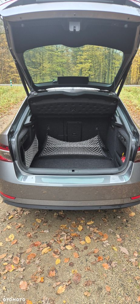 Skoda Superb 2.0 TDI SCR Ambition - 9