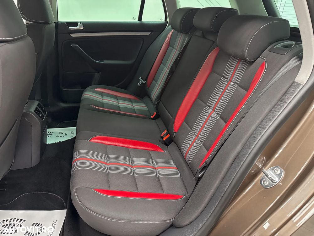 Volkswagen Golf 1.4 TSI DSG MATCH - 22