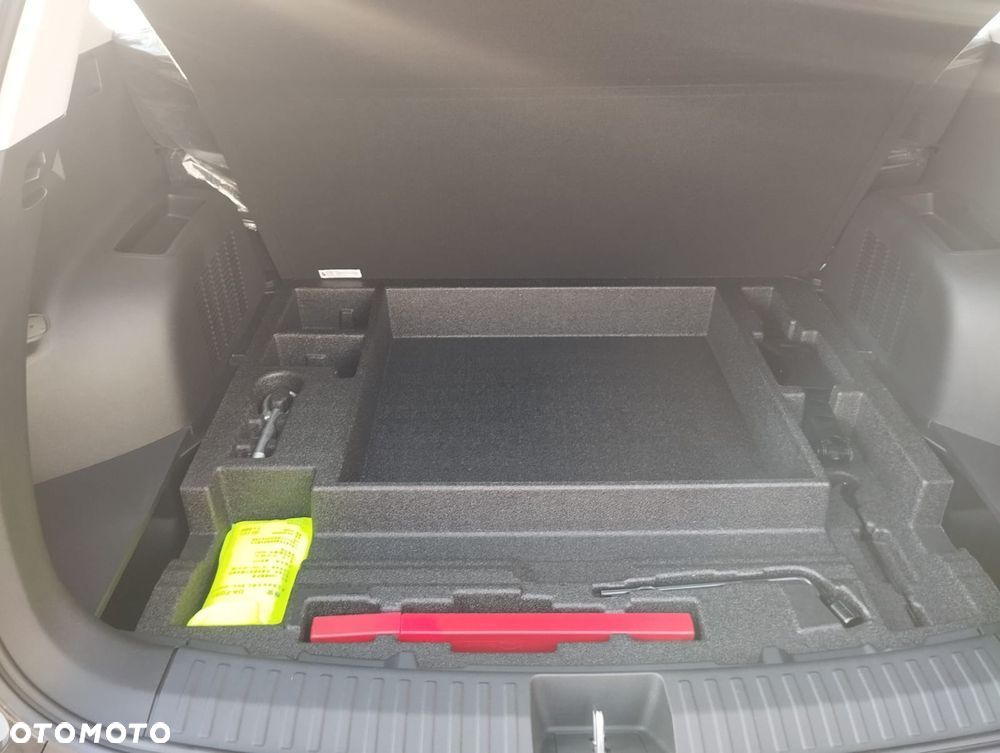 Bestune T90 1.5T Business DCT - 11