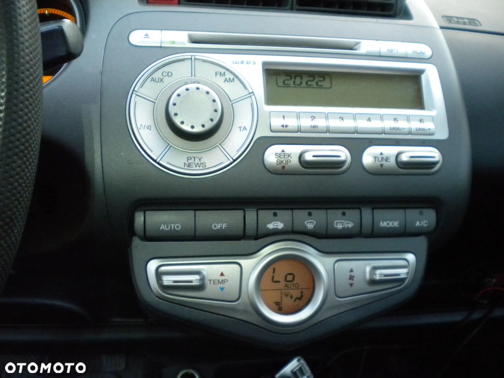 Honda Jazz 1.4 CVT ES - 15