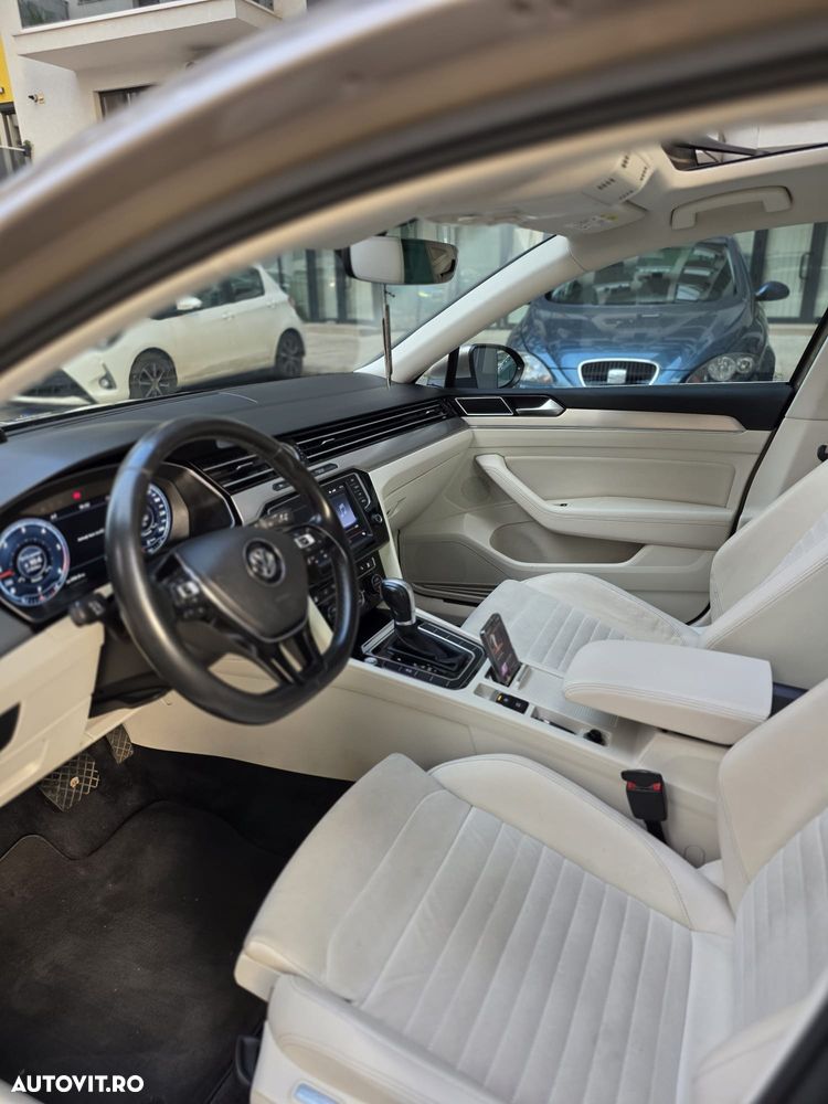 Volkswagen Passat 1.6 TDI SCR DSG Business - 11