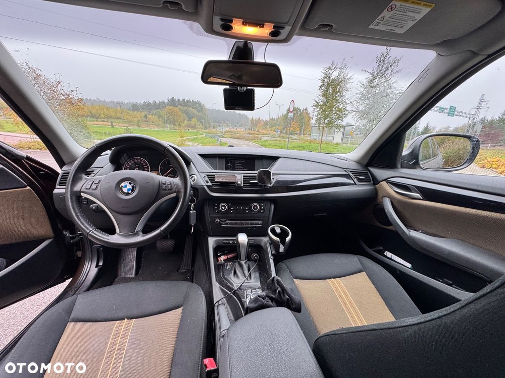 BMW X1 xDrive18d - 9
