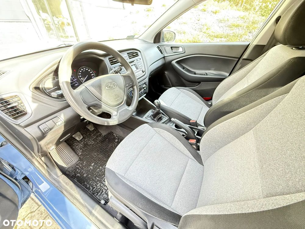 Hyundai i20 1.2 BlueDrive Go - 12