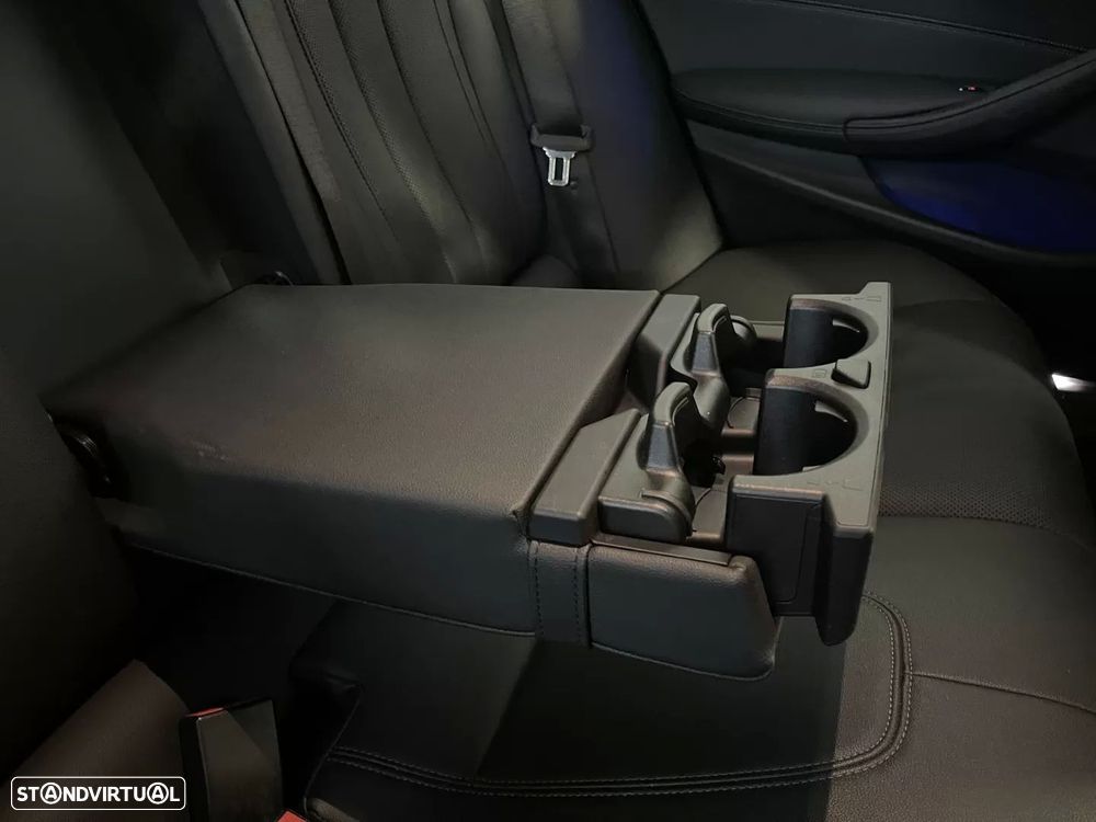 BMW 520 d Pack Desportivo M Auto - 20