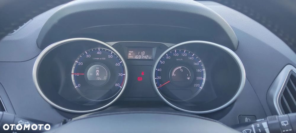 Hyundai ix35 - 16
