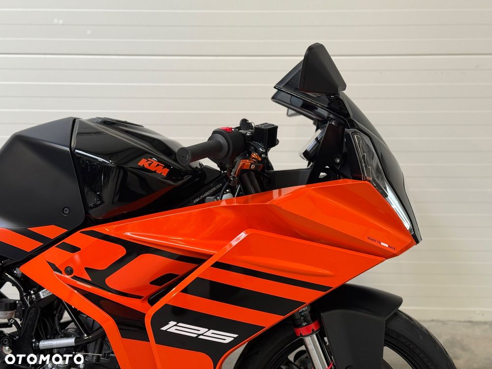 KTM RC 125 - 12