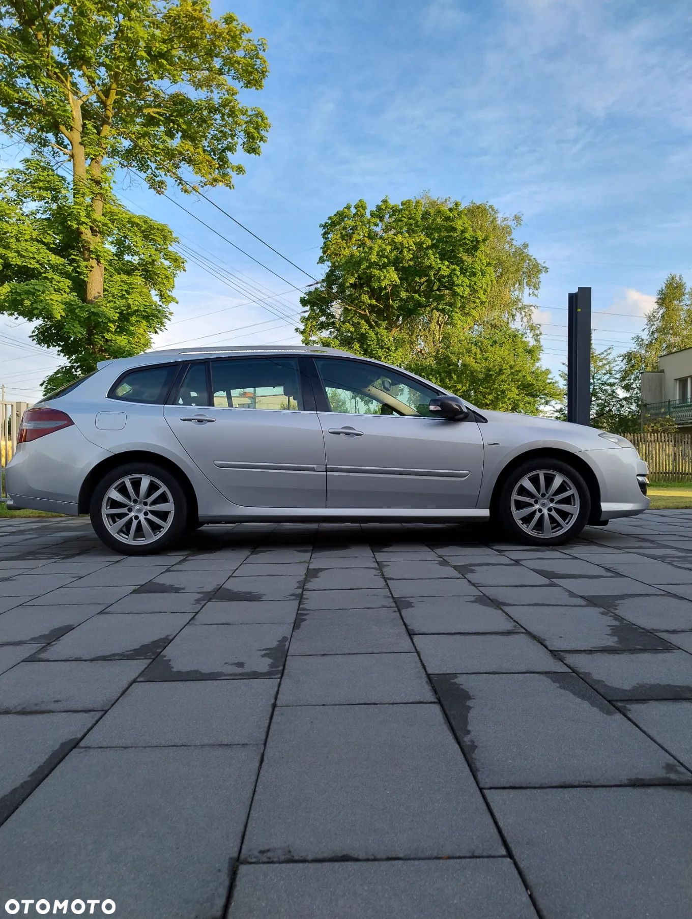 Renault Laguna - 1