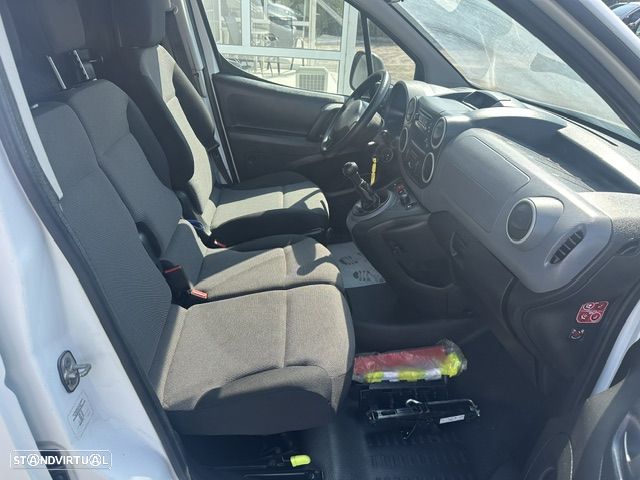 Peugeot PARTNER 3 LUGARES - 13