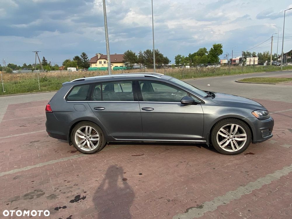 Volkswagen Golf - 8