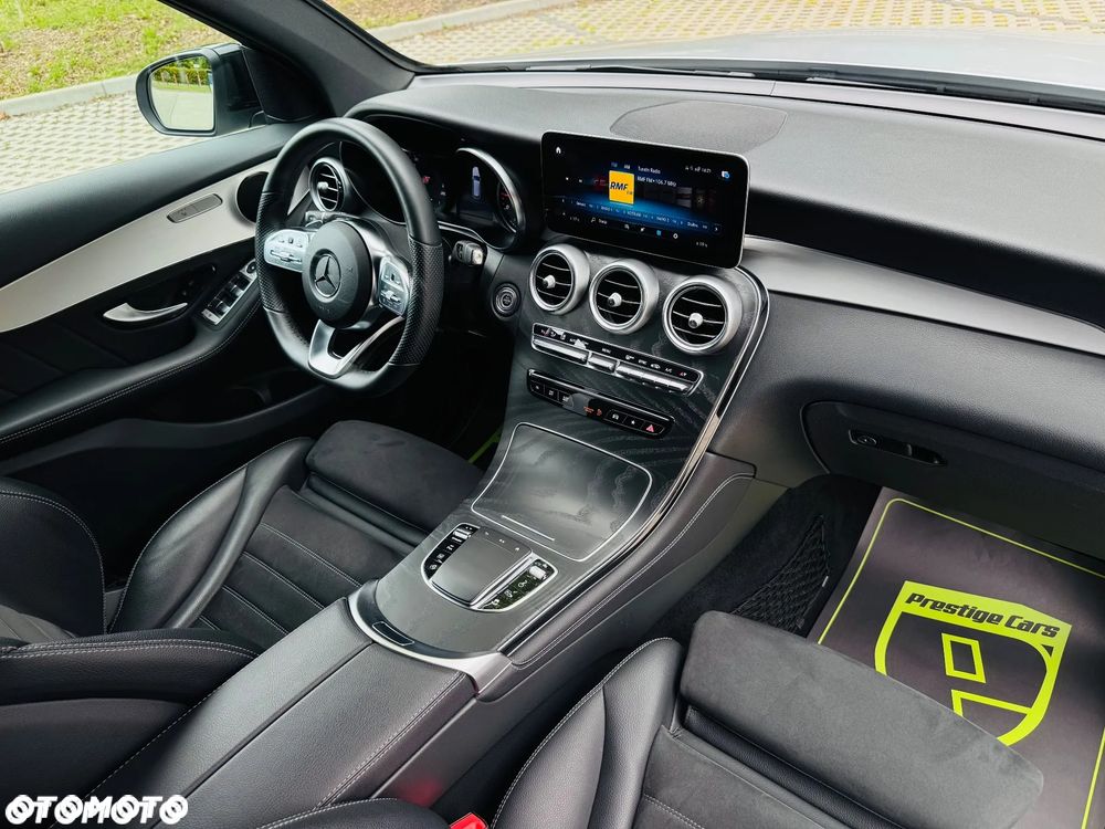 Mercedes-Benz GLC 220 d 4Matic 9G-TRONIC AMG Line Plus - 32
