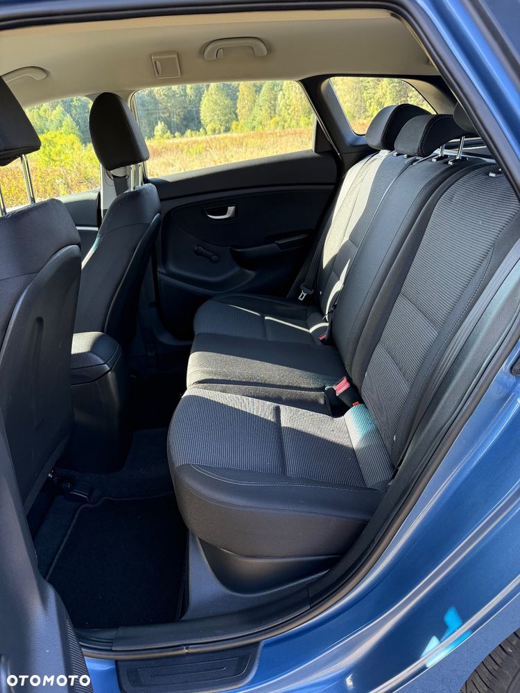 Hyundai i30 1.6 CRDi BlueDrive Classic - 12