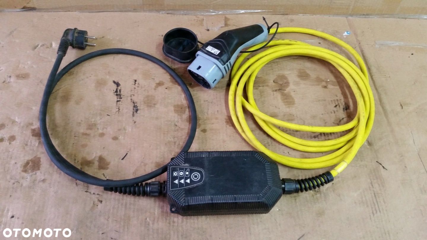 KABEL ŁADOWANIA SAMOCHODÓW ELEKTRYCZNYCH PASSAT GOLF UP 12E971675CL - 1