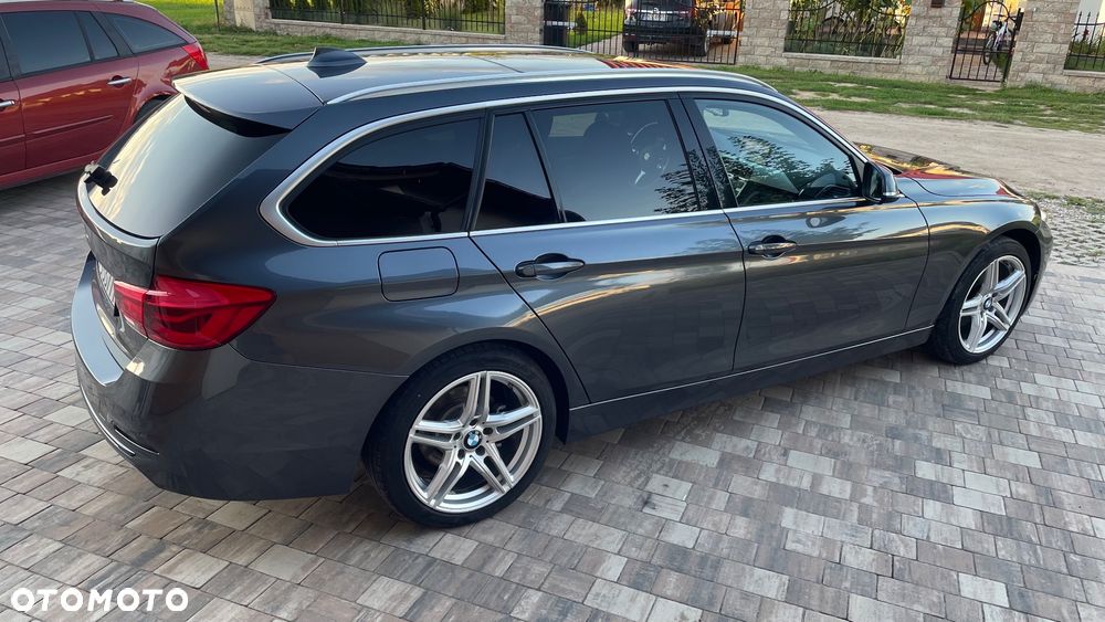 BMW Seria 3 320d Sport Line - 9