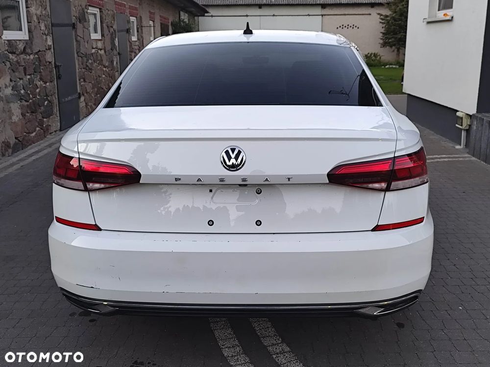 Volkswagen Passat 2.0 TSI BMT Comfortline DSG - 5