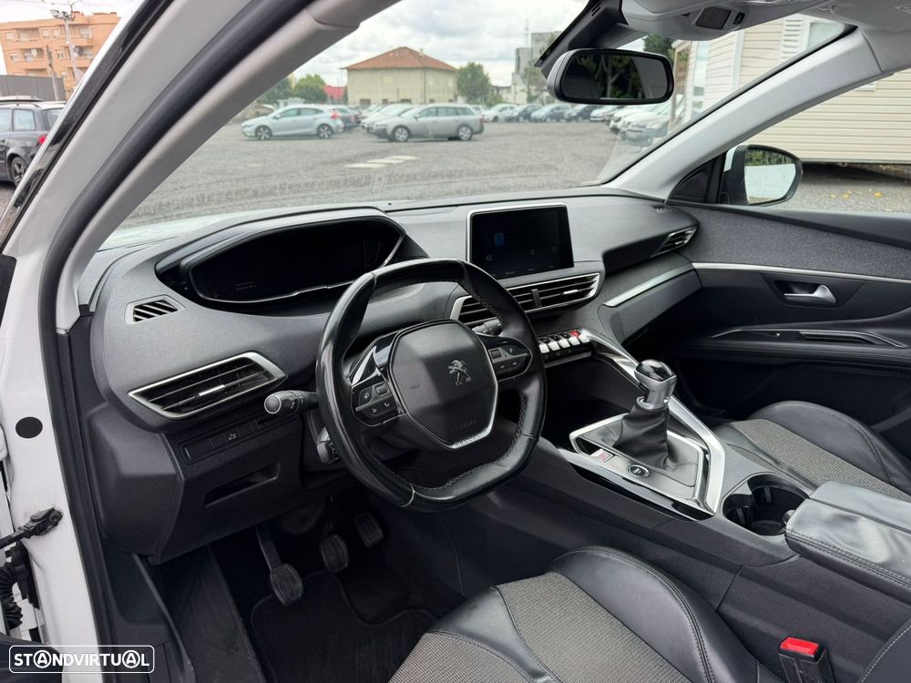 Peugeot 3008 1.2 PureTech Allure - 7