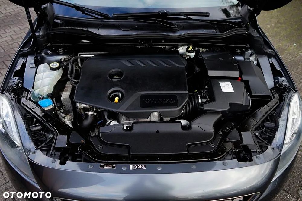 Volvo V40 D2 - 14