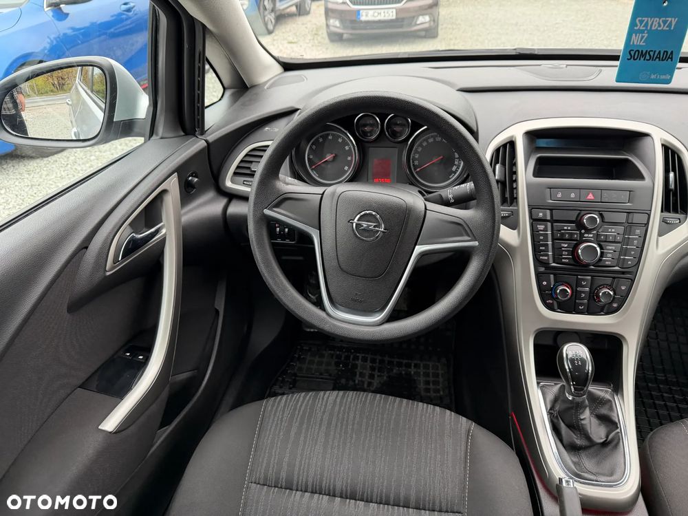 Opel Astra - 32