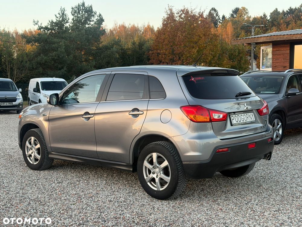 Mitsubishi ASX - 4